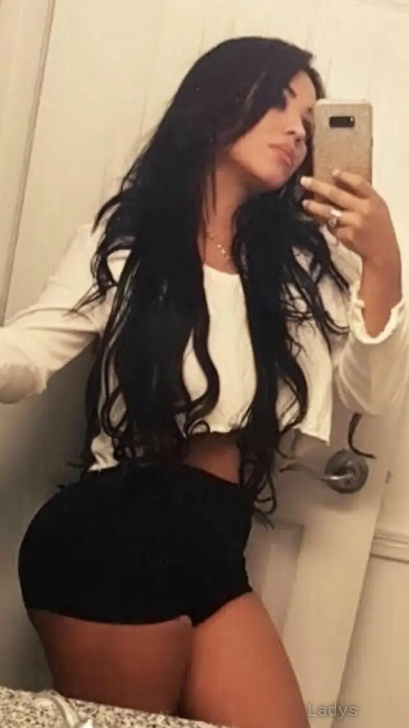 MIA COLOMBIAN LATIN GIRL, 30 years old Long Island escort girl with big tits, height 155 sm, Weight 60 kg