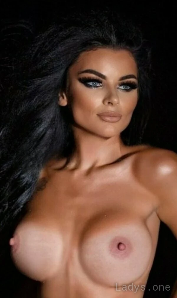 ANDREA- YOUR DREAM VIXEN, 24 years beautiful nude Long Island escorts girl, height 170 sm, Weight 48 kg
