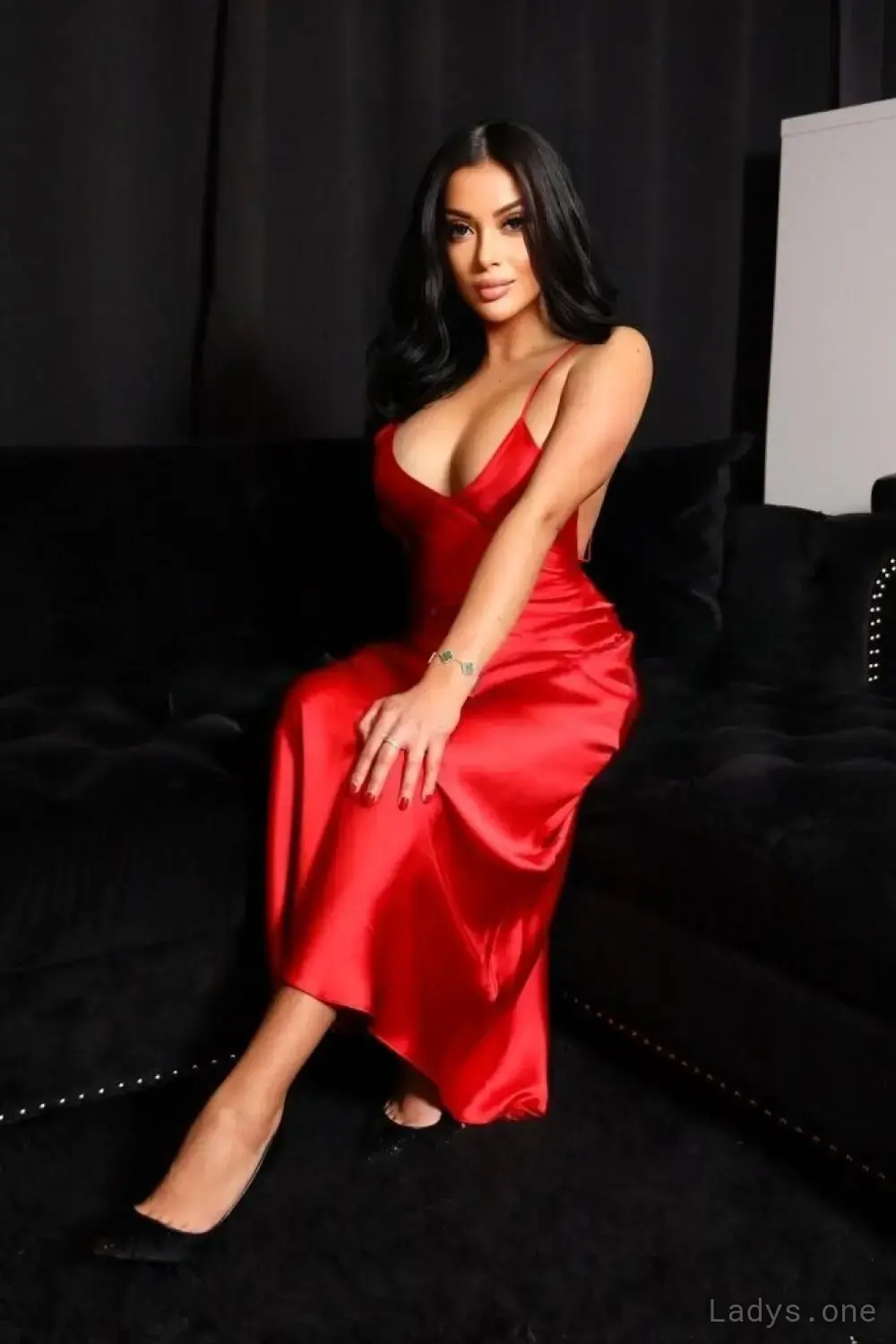 AMAYA, 22 years beautiful nude Los Angeles escorts girl, height 160 sm, Weight 57 kg