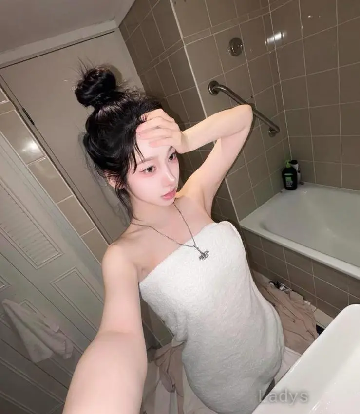 Asian lady Real & Ready NowNaughty Fun, 27 years beautiful nude Los Angeles escorts girl, height 157 sm, Weight 44 kg