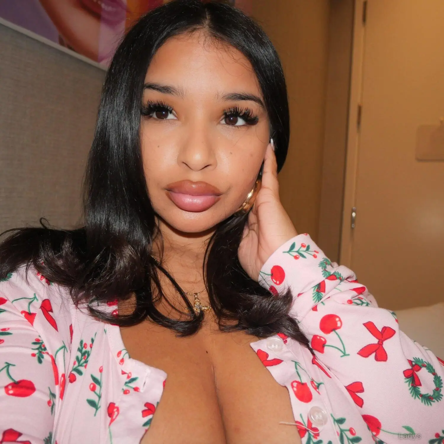 CAMI KING AFFAIRS - The original, 27 years beautiful nude Los Angeles escorts girl, height 162 sm, Weight 88 kg