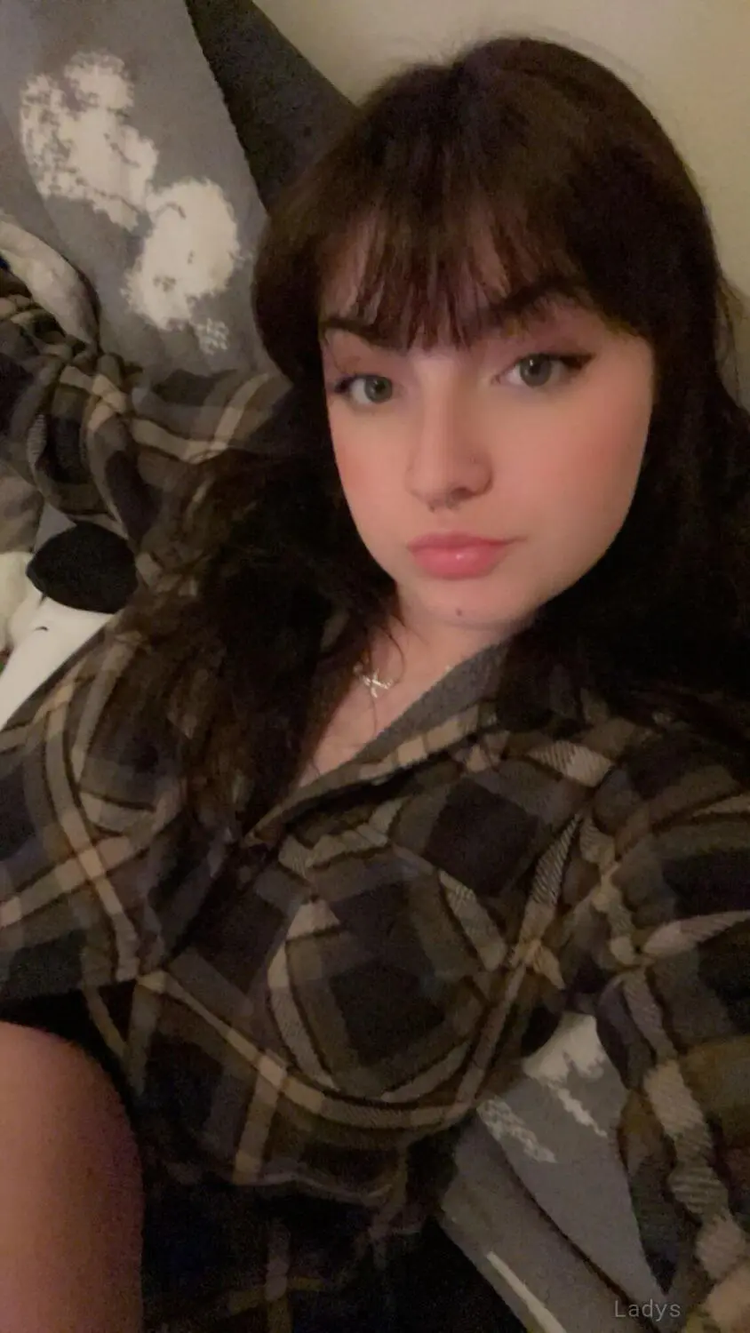 Chloe, 27 years beautiful nude Los Angeles escorts girl, height 165 sm, Weight 66 kg