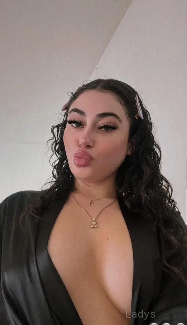 Faya, 25 years beautiful nude Los Angeles escorts girl, height 155 sm, Weight 39 kg