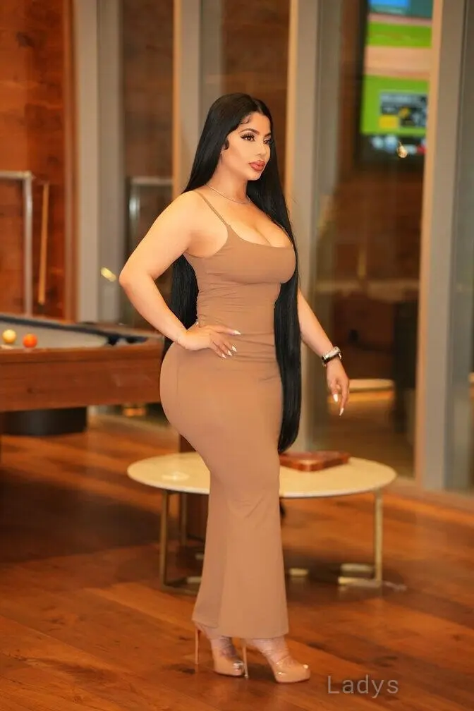 Middle Eastern, 28 years beautiful nude Los Angeles escorts girl, height 153 sm, Weight 68 kg