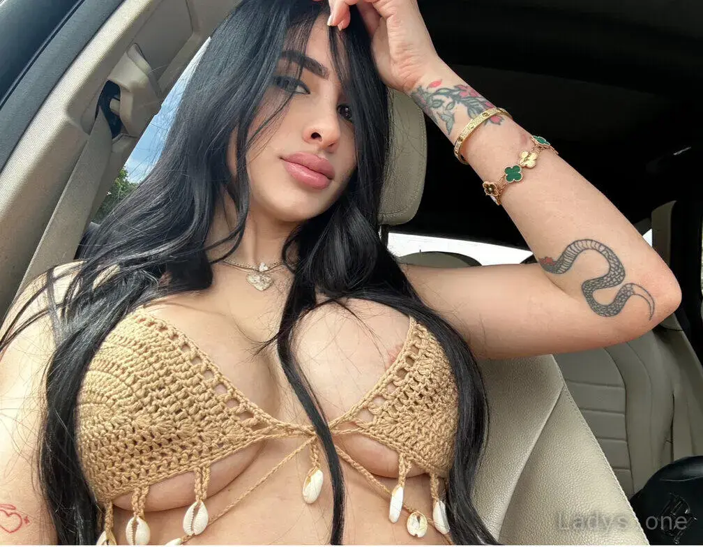 Sami, 25 years beautiful nude Los Angeles escorts girl, height 150 sm, Weight 55 kg