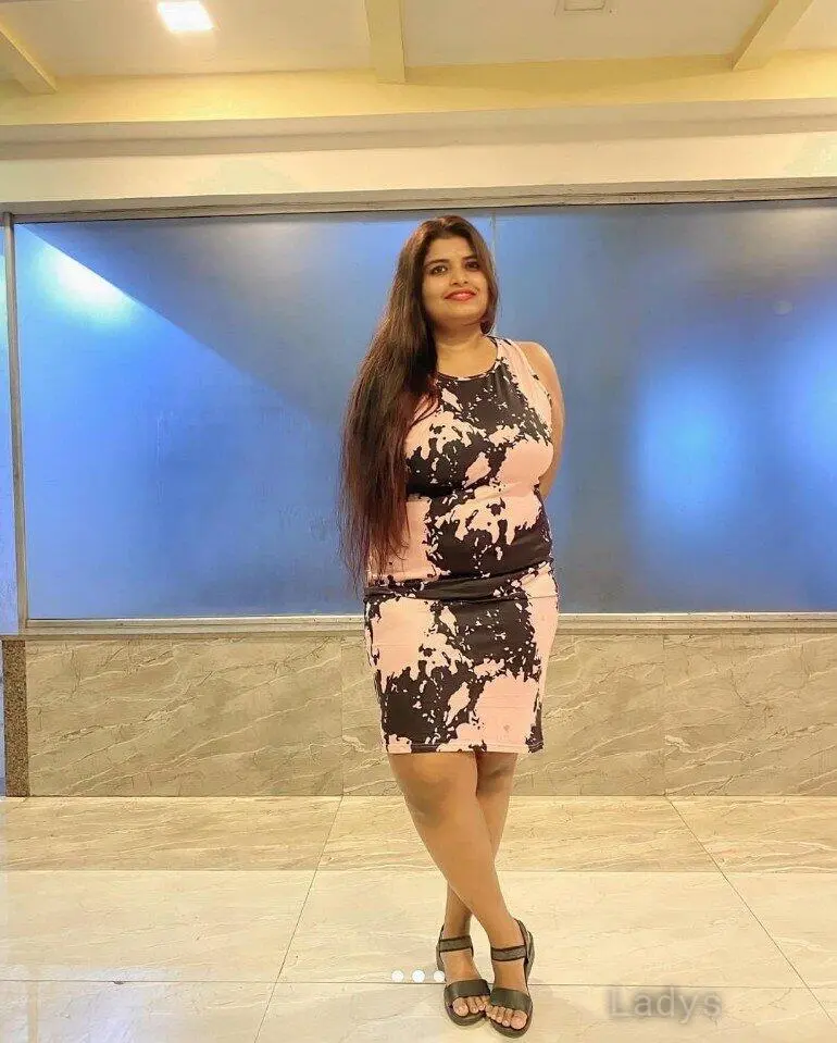 Anushka, 22 years old Lucknow escort girl with big tits, height 170 sm, Weight kg