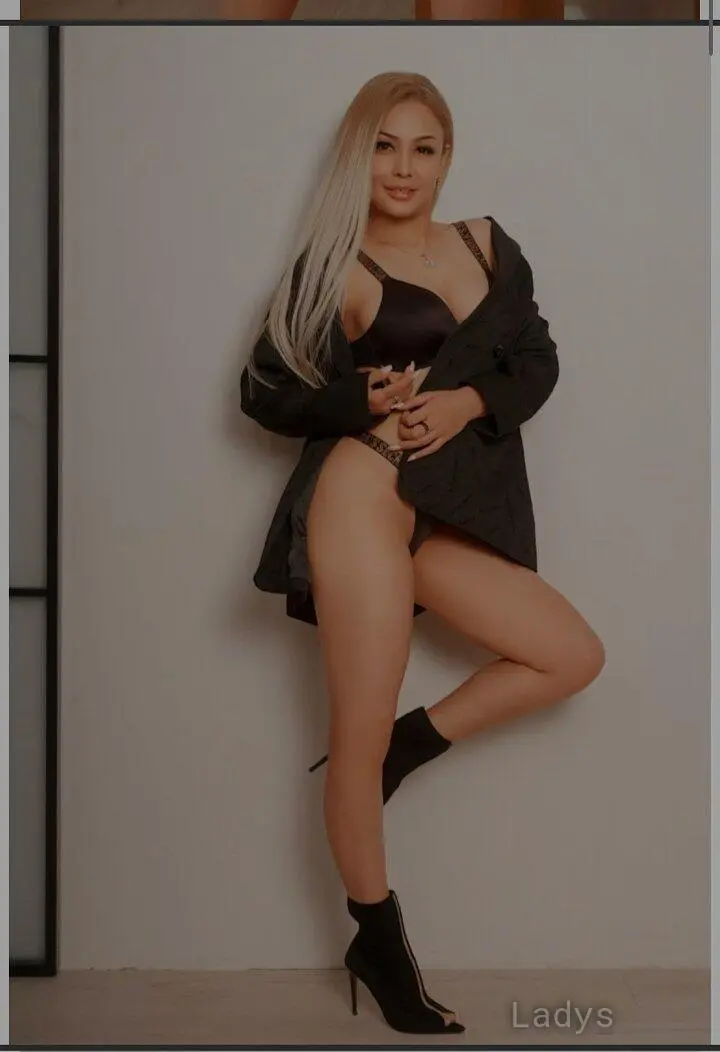 Belli, years old Lucknow escort girl with big tits, height sm, Weight kg