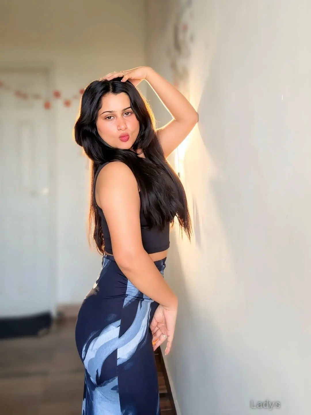 Hancy, 21 years old Lucknow escort girl with big tits, height 154 sm, Weight kg