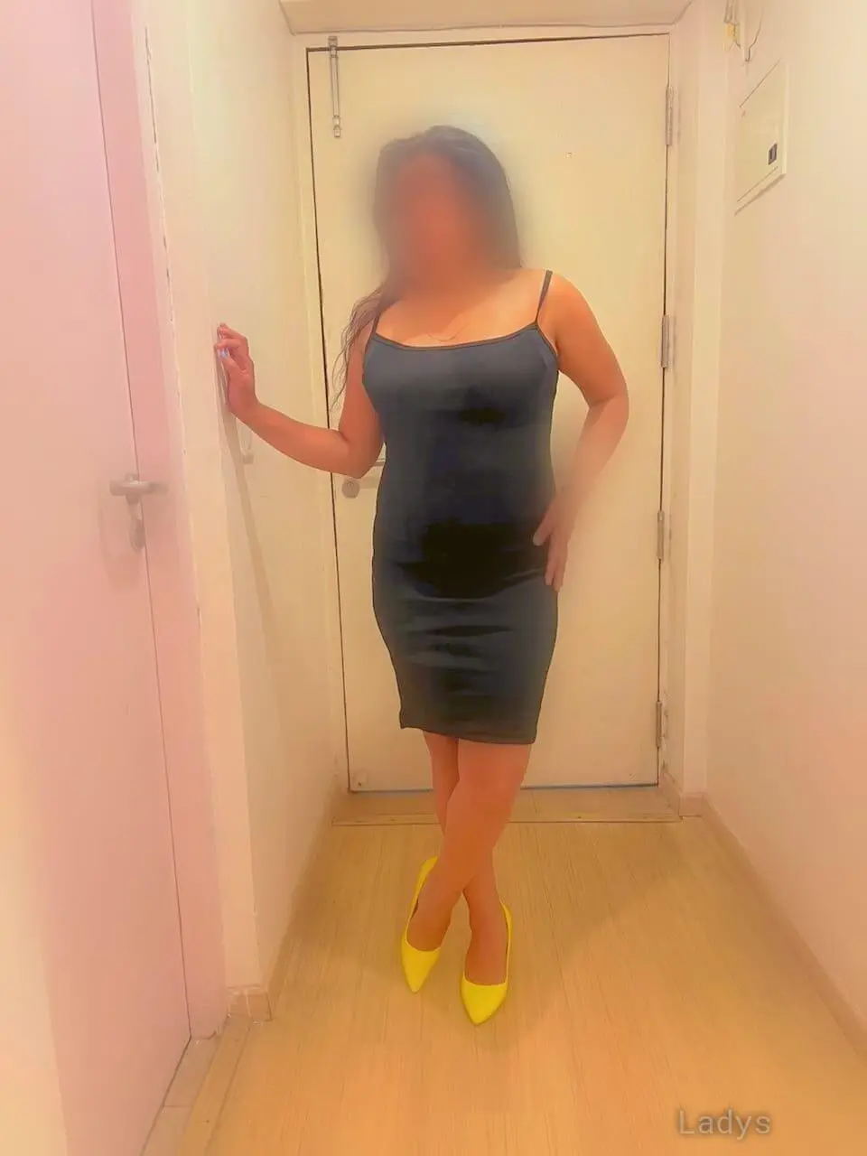 Queenmahak, 32 years old Lucknow escort girl with big tits, height 154 sm, Weight kg