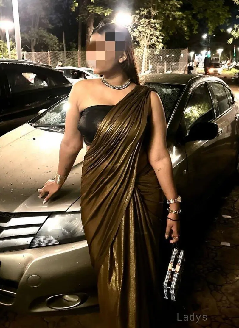 Hellen, 28 years beautiful nude Lucknow escorts girl, height 178 sm, Weight  kg