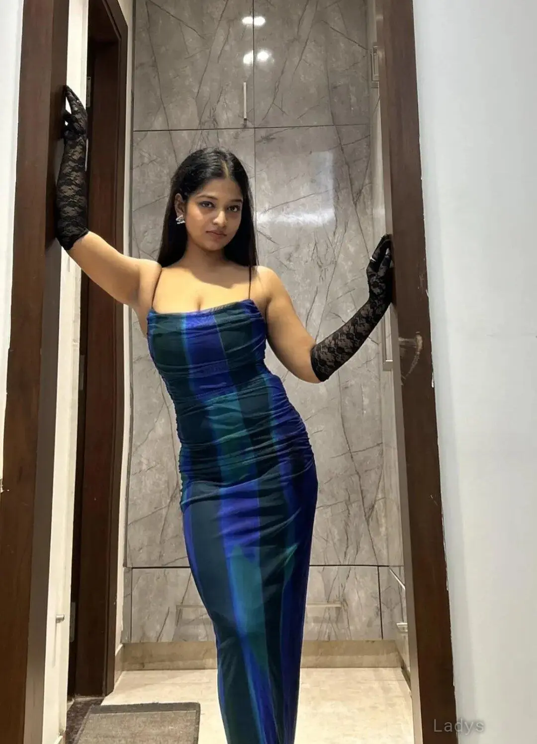 Jinal, 21 years beautiful nude Lucknow escorts girl, height 156 sm, Weight  kg