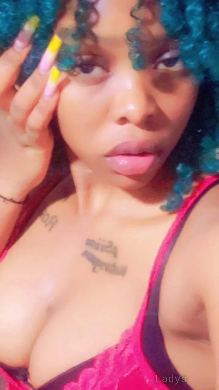 Lee, 18 years beautiful nude Lucknow escorts girl, height sm, Weight kg