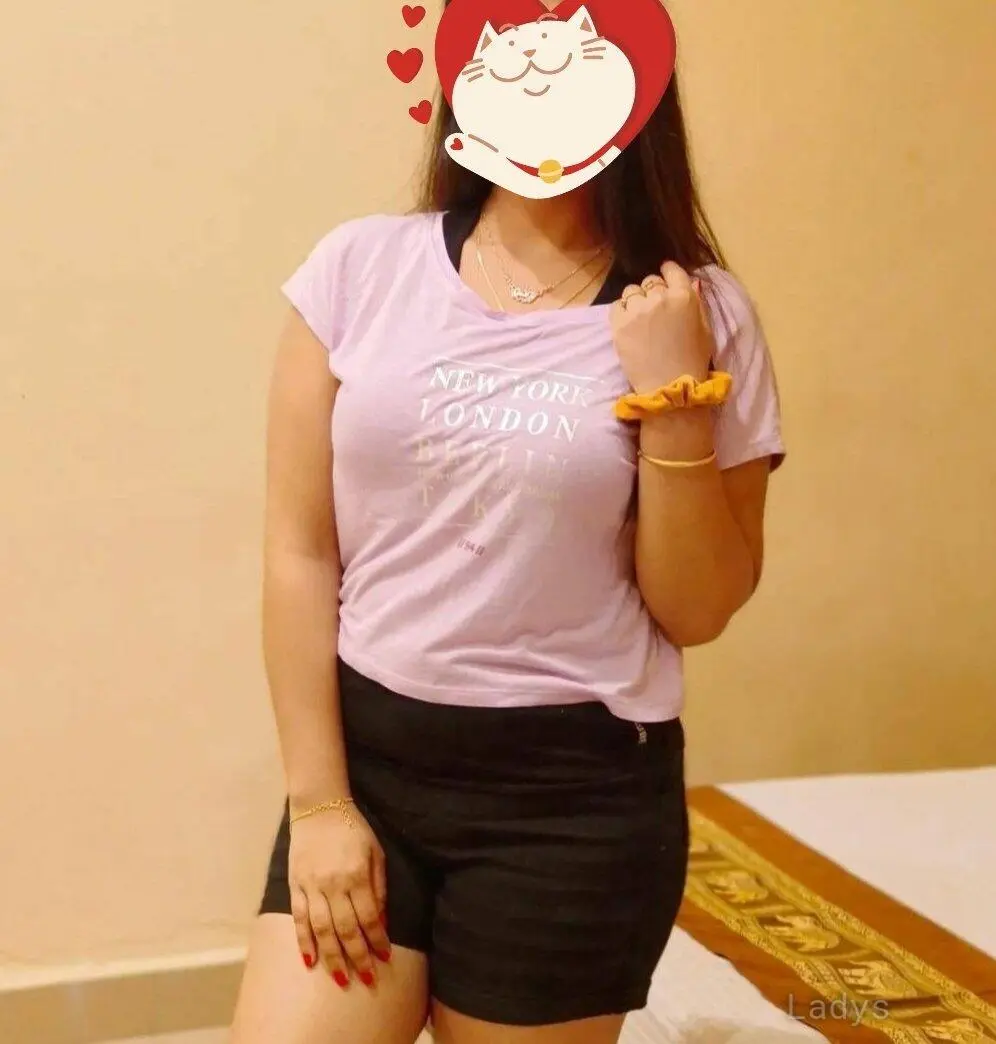 Nicole, 22 years beautiful nude Lucknow escorts girl, height 154 sm, Weight  kg
