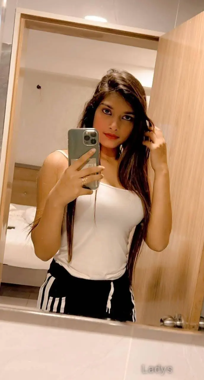 Oliver,  years beautiful nude Lucknow escorts girl, height  sm, Weight  kg