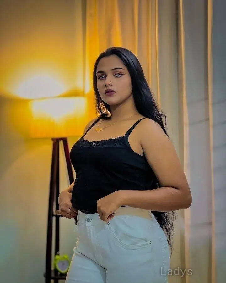Roshni, years beautiful nude Lucknow escorts girl, height sm, Weight kg