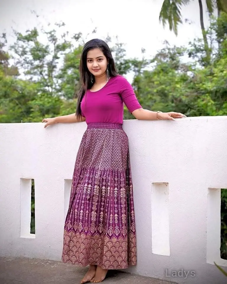 Jyoti, 20 years old Ludhiana escort girl with big tits, height 156 sm, Weight kg