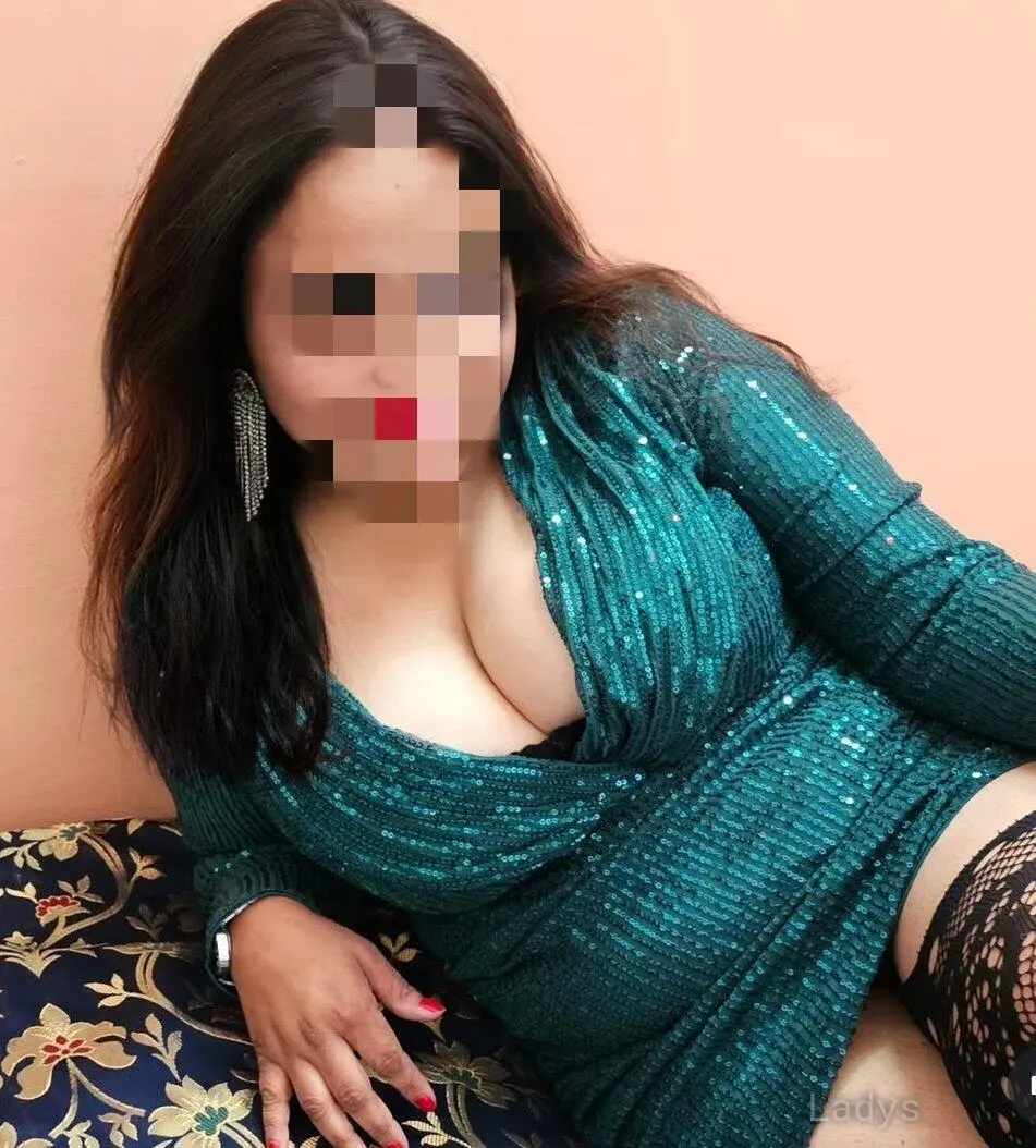 Lana, 29 years beautiful nude Ludhiana escorts girl, height 158 sm, Weight kg