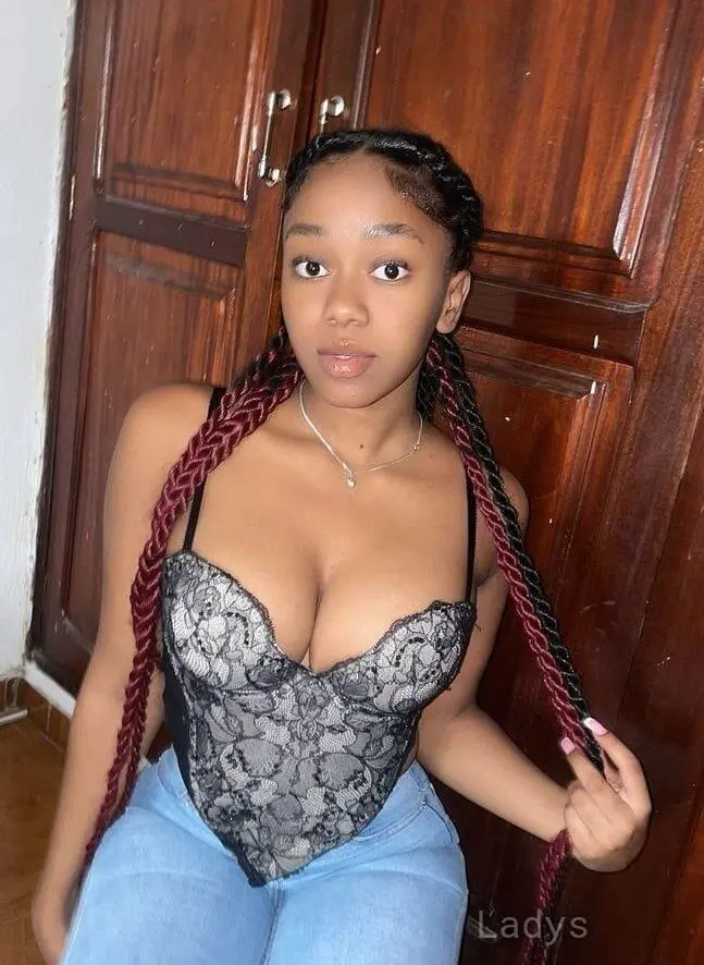 LOUISA, 24 years beautiful nude Ludhiana escorts girl, height 165 sm, Weight  kg