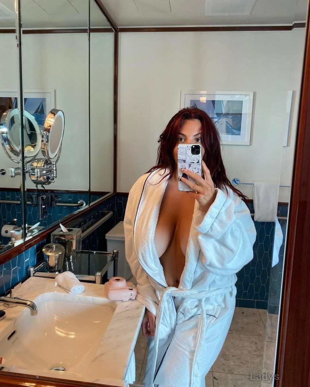 Derine, 26 years old Luxembourg escort girl with big tits, height 168 sm, Weight  kg