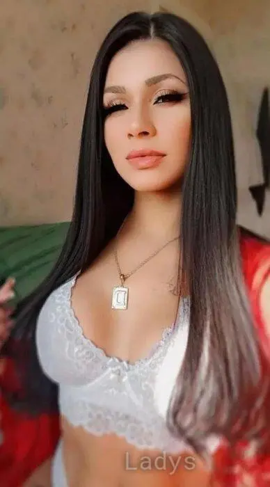 Paola, 30 years old Luxembourg escort girl with big tits, height 160 sm, Weight 50 kg