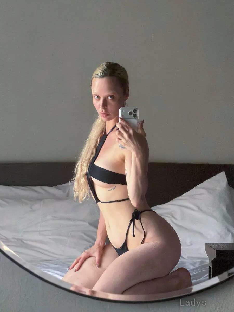 Miss silver, 30 years beautiful nude Luxembourg escorts girl, height 163 sm, Weight 65 kg
