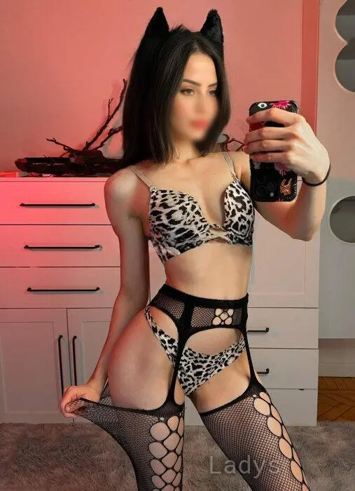Yonny, 19 years beautiful nude Luxembourg escorts girl, height 160 sm, Weight 50 kg