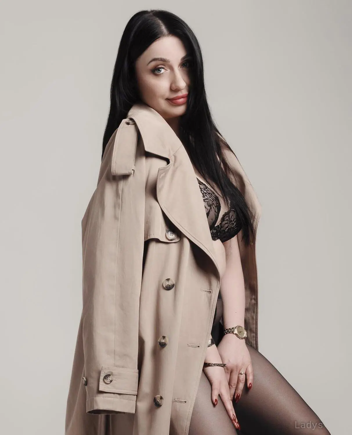 Sylvia, 25 years beautiful nude Lyon escorts girl, height 171 sm, Weight  kg