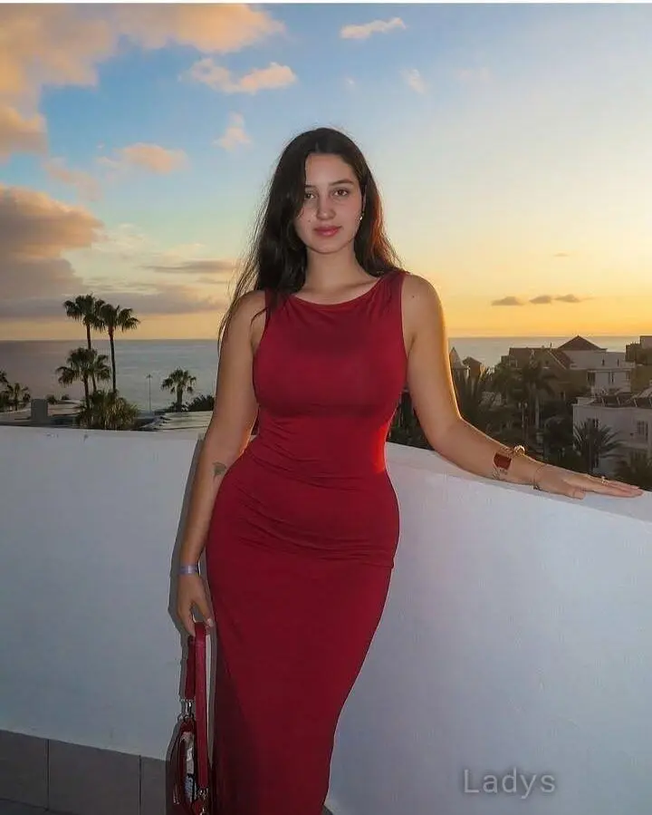 Charvi, 22 years old Madrid escort girl with big tits, height 160 sm, Weight  kg