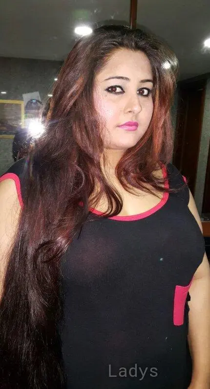 Pakistani, 26 years old Madrid escort girl with big tits, height 153 sm, Weight kg