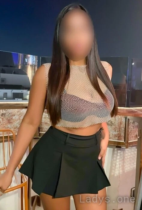 LORENS, 22 years beautiful nude Madrid escorts girl, height 157 sm, Weight 54 kg