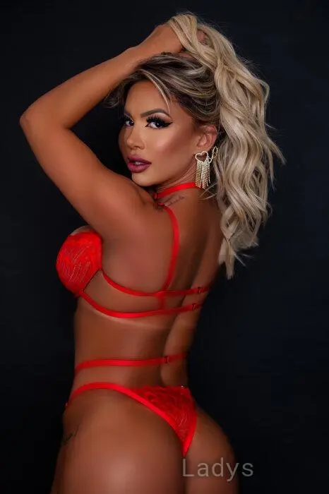 Monick, 29 years beautiful nude Madrid escorts girl, height 170 sm, Weight 60 kg