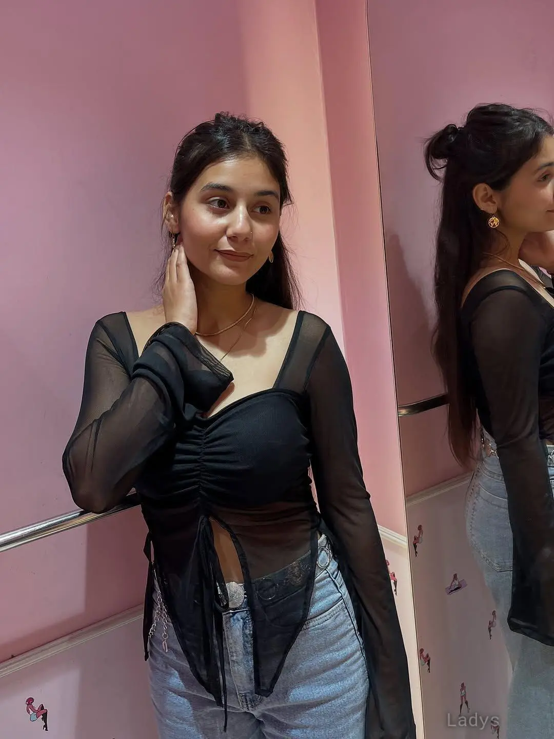 Ranu, 23 years old Madurai escort girl with big tits, height 170 sm, Weight  kg
