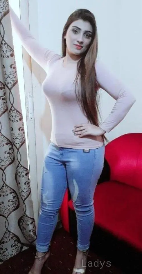 Ridhi, 24 years old Madurai escort girl with big tits, height 183 sm, Weight  kg