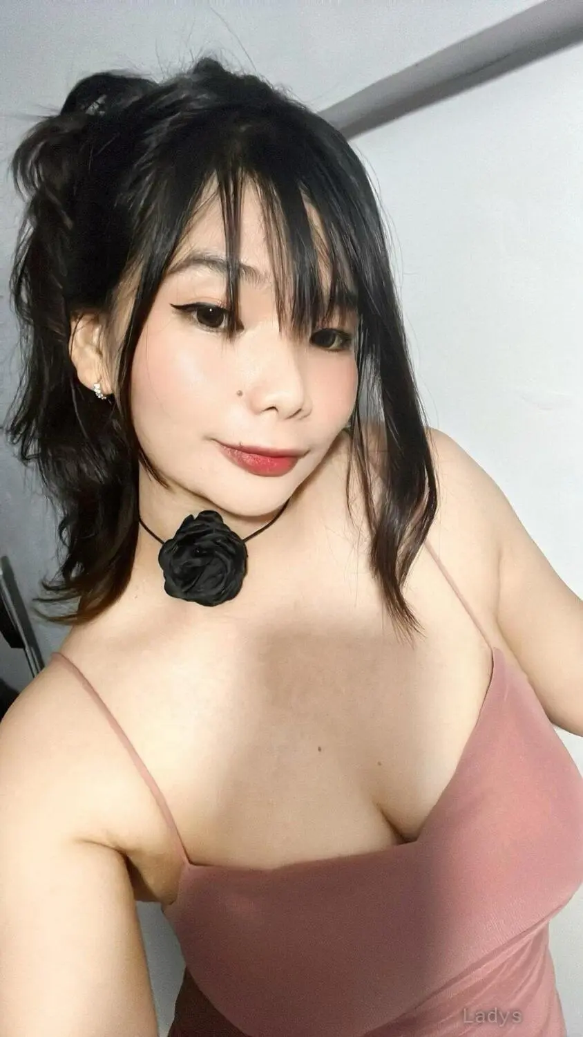Celine, 25 years asian escorts girl, height 162 sm, Weight  kg, Makati eacort