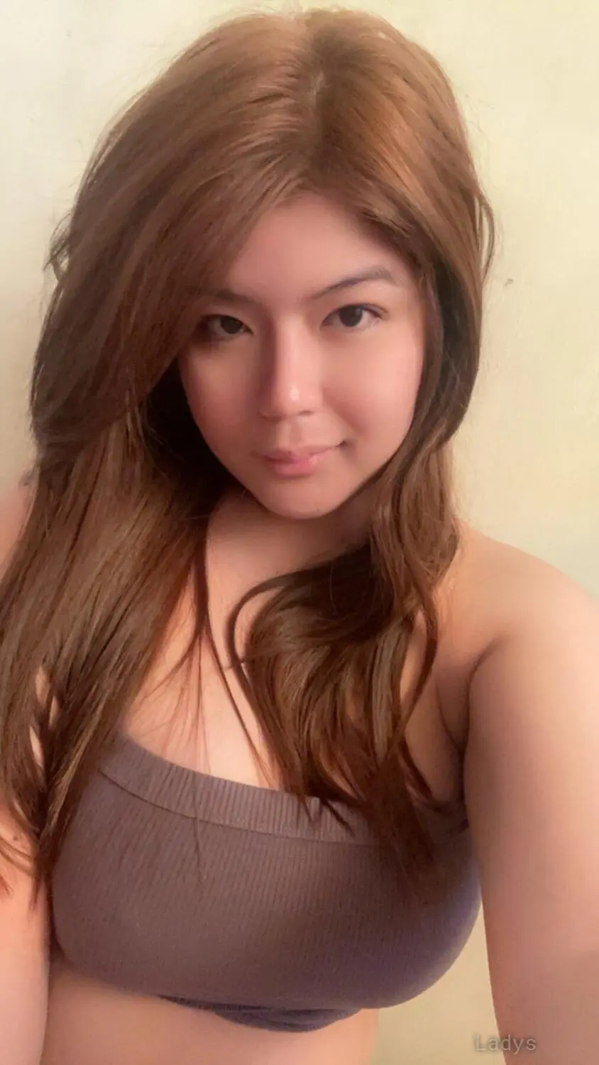 Kaira, 26 years old Makati escort girl with big tits, height 170 sm, Weight  kg
