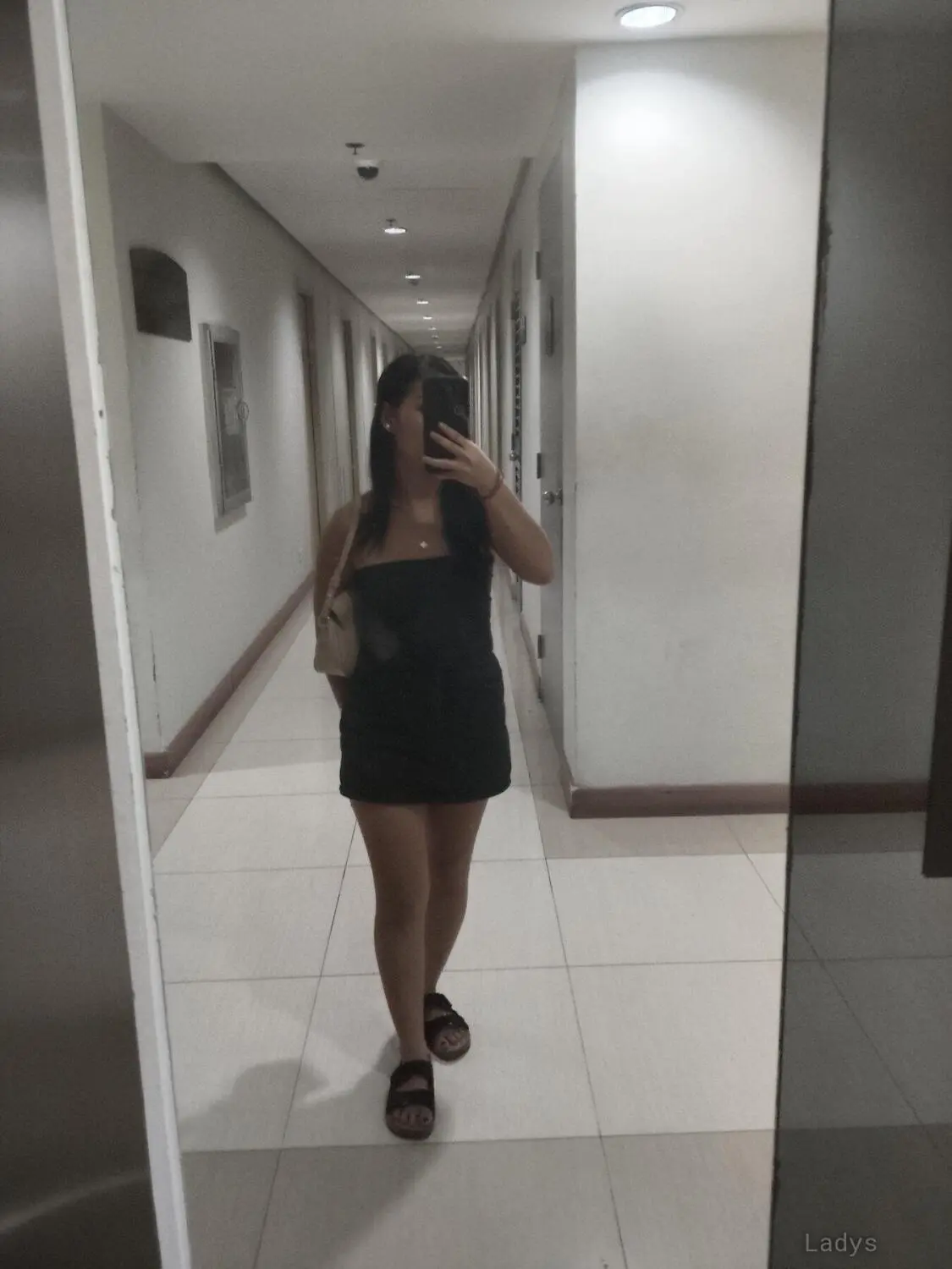 Lianne, 22 years old Makati escort girl with big tits, height 150 sm, Weight  kg