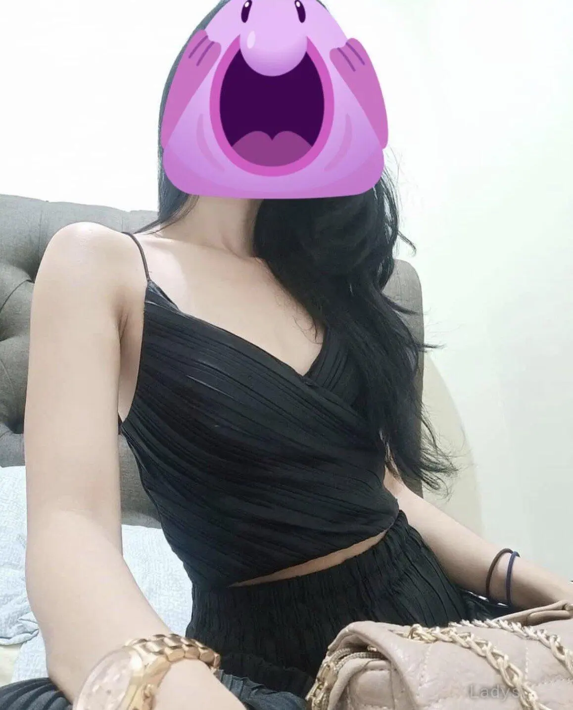 Zia, 27 years old Makati escort girl with big tits, height 154 sm, Weight  kg