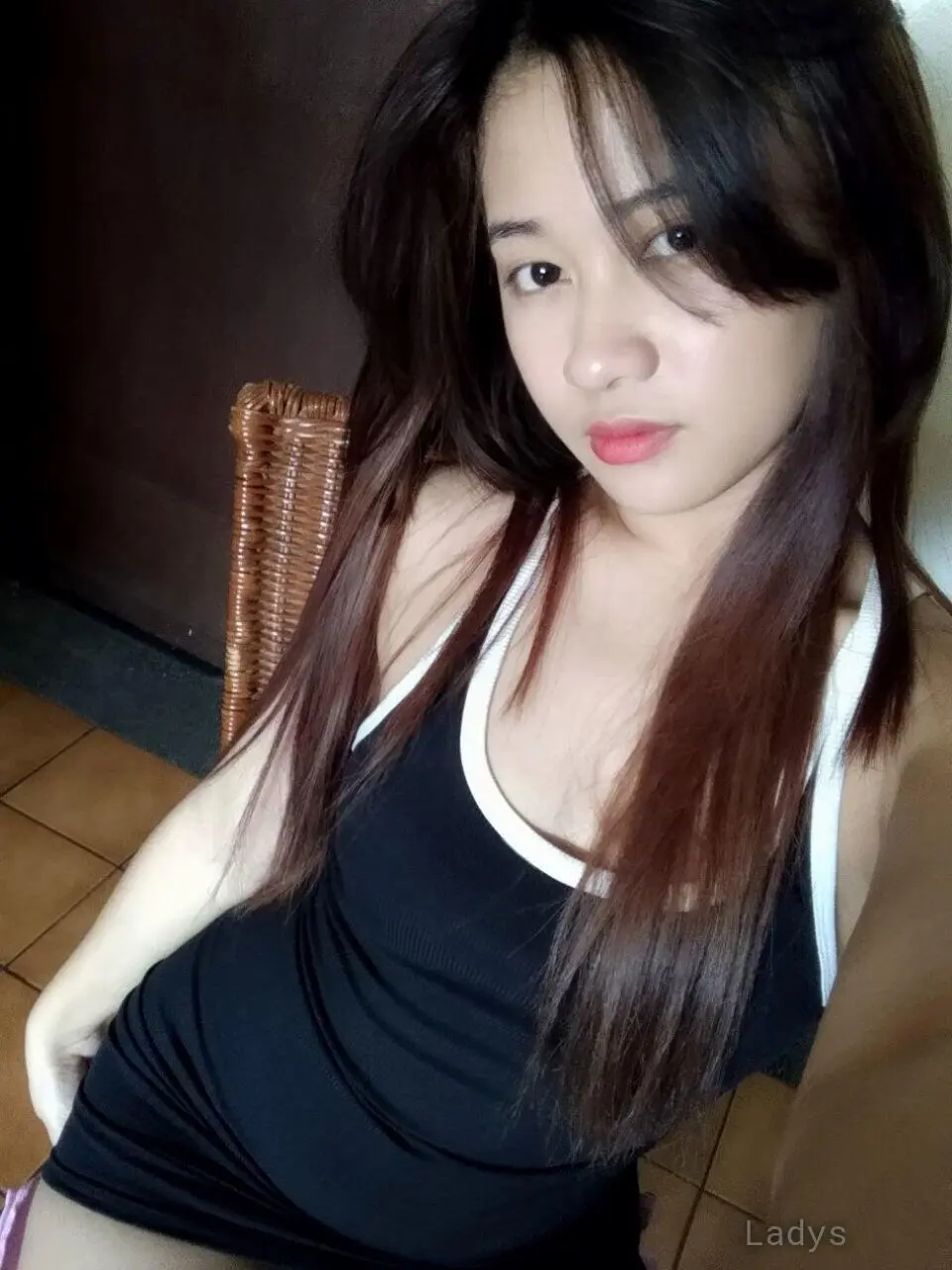 Nami, 20 years beautiful nude Makati escorts girl, height 157 sm, Weight  kg