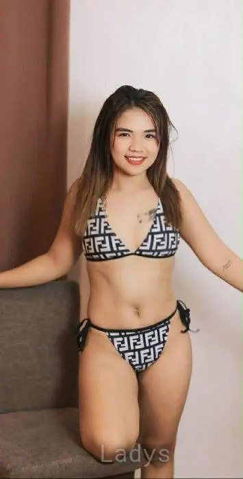 Shuviz, 27 years beautiful nude Makati escorts girl, height 147 sm, Weight 47 kg