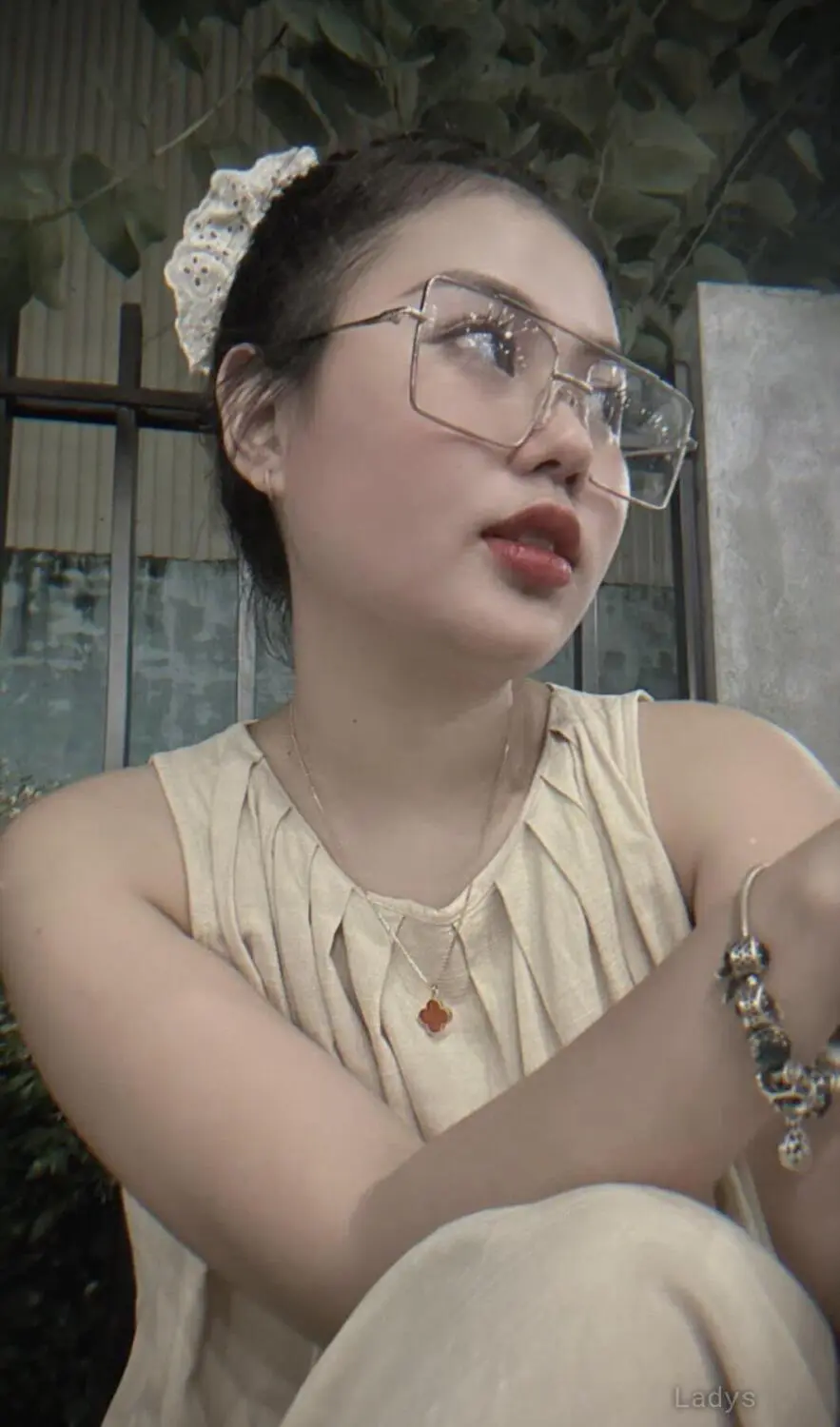 Chan, 21 years asian escorts girl, height 163 sm, Weight  kg, Maldives eacort