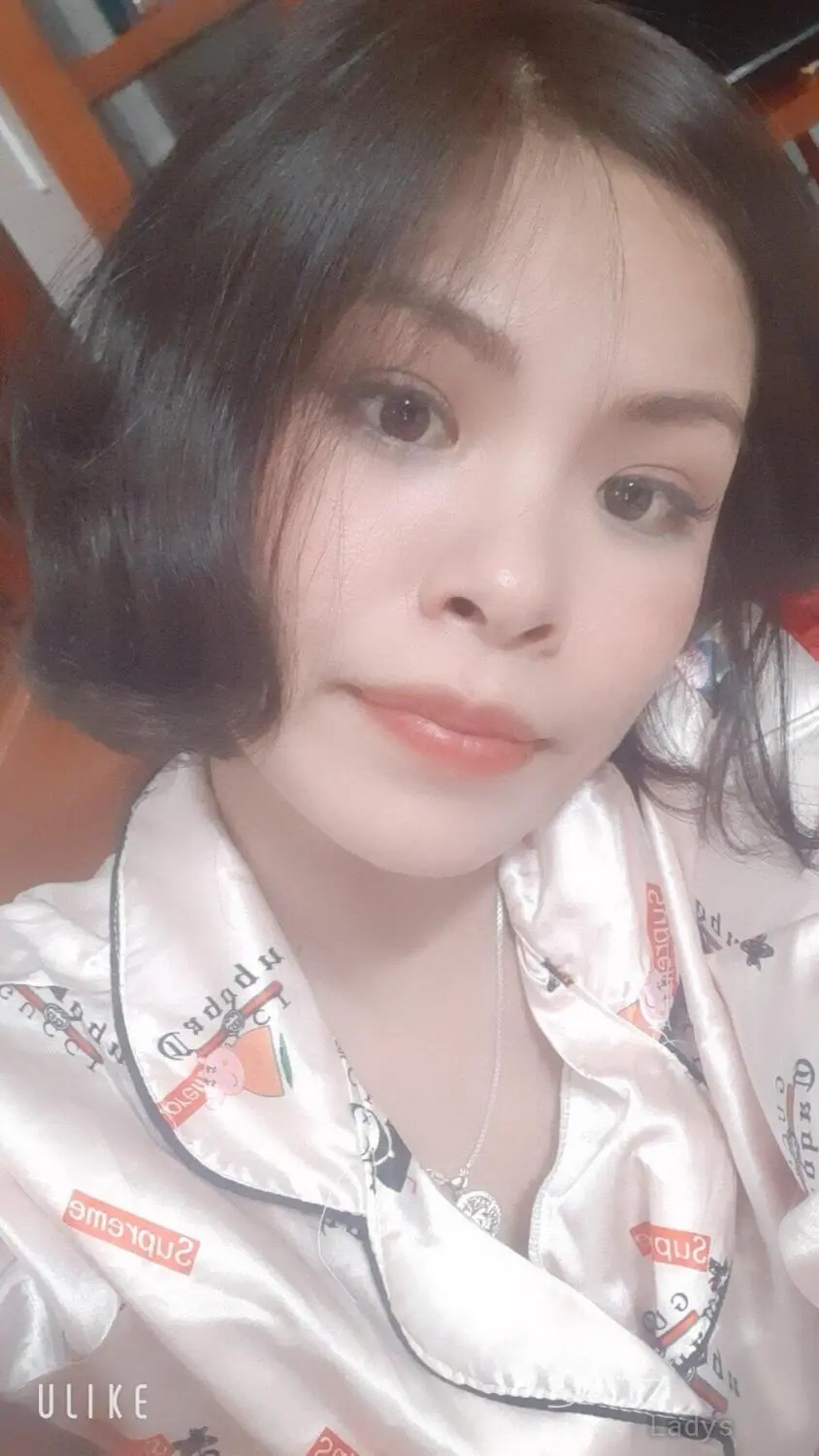 Emily, 23 years beautiful nude Maldives escorts girl, height 170 sm, Weight kg