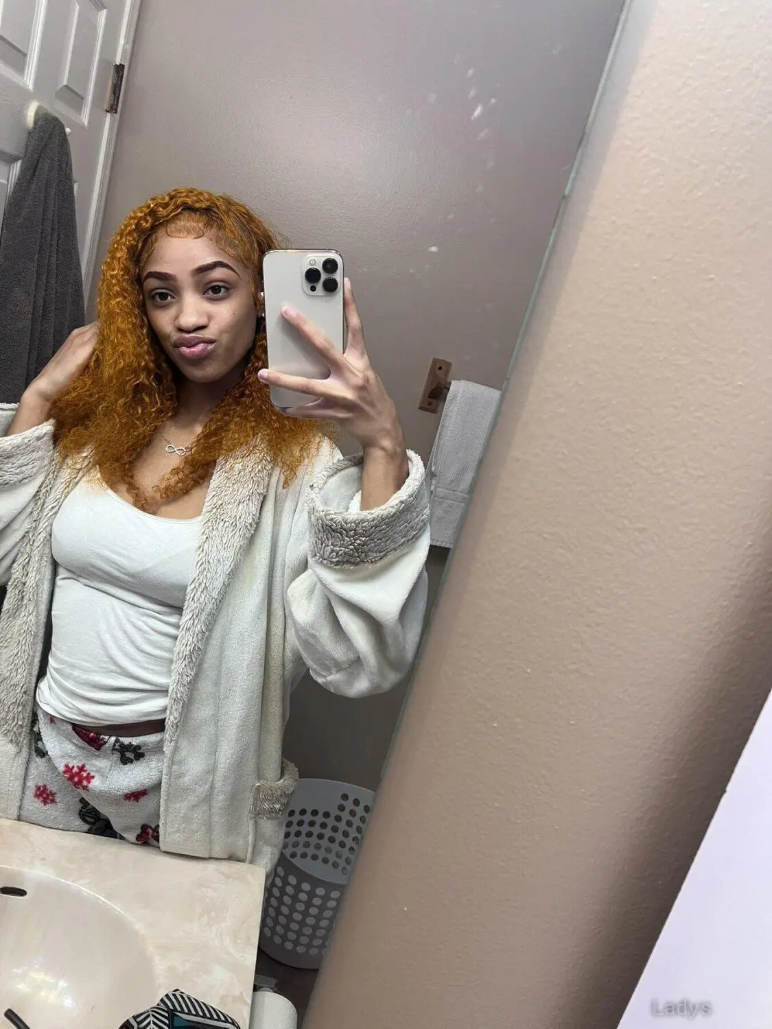 Lola,  years beautiful nude Maldives escorts girl, height  sm, Weight  kg