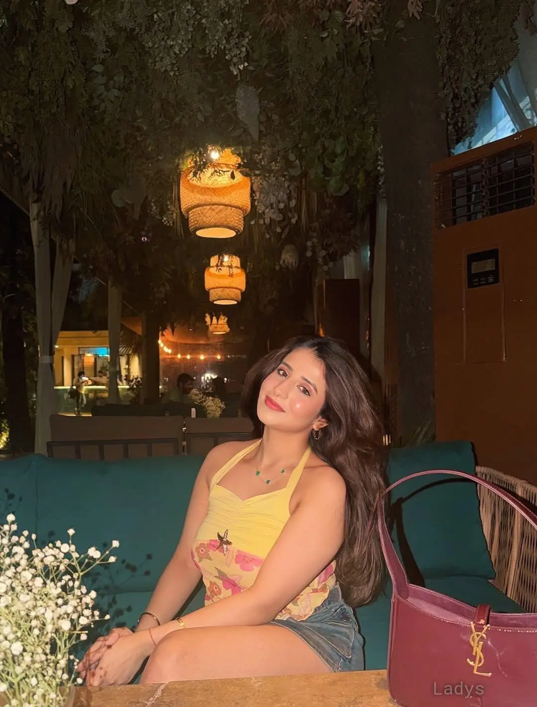 Roxanne, 23 years beautiful nude Maldives escorts girl, height 154 sm, Weight kg