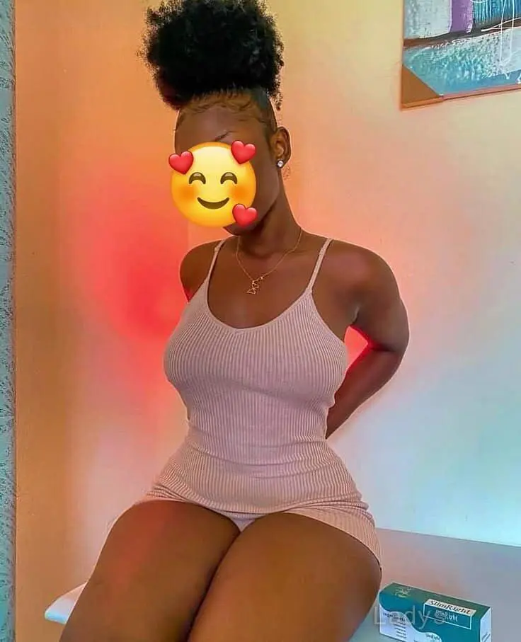 Bella, 24 years beautiful nude Malindi escorts girl, height 150 sm, Weight  kg