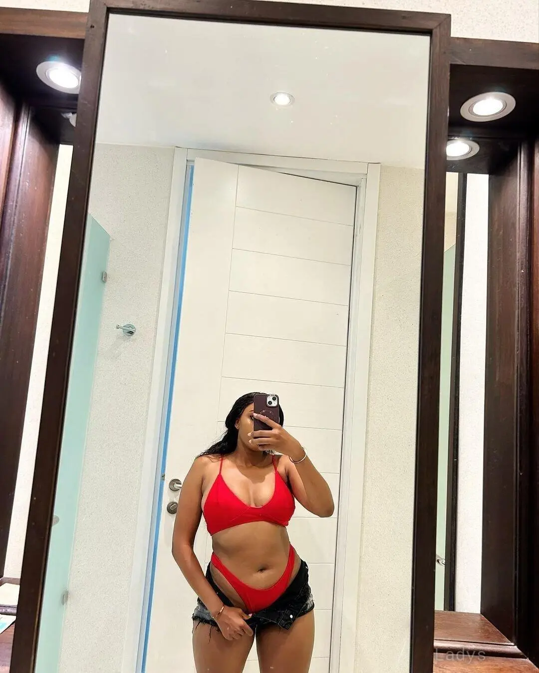 Myra, 27 years old Manali escort girl with big tits, height 158 sm, Weight  kg