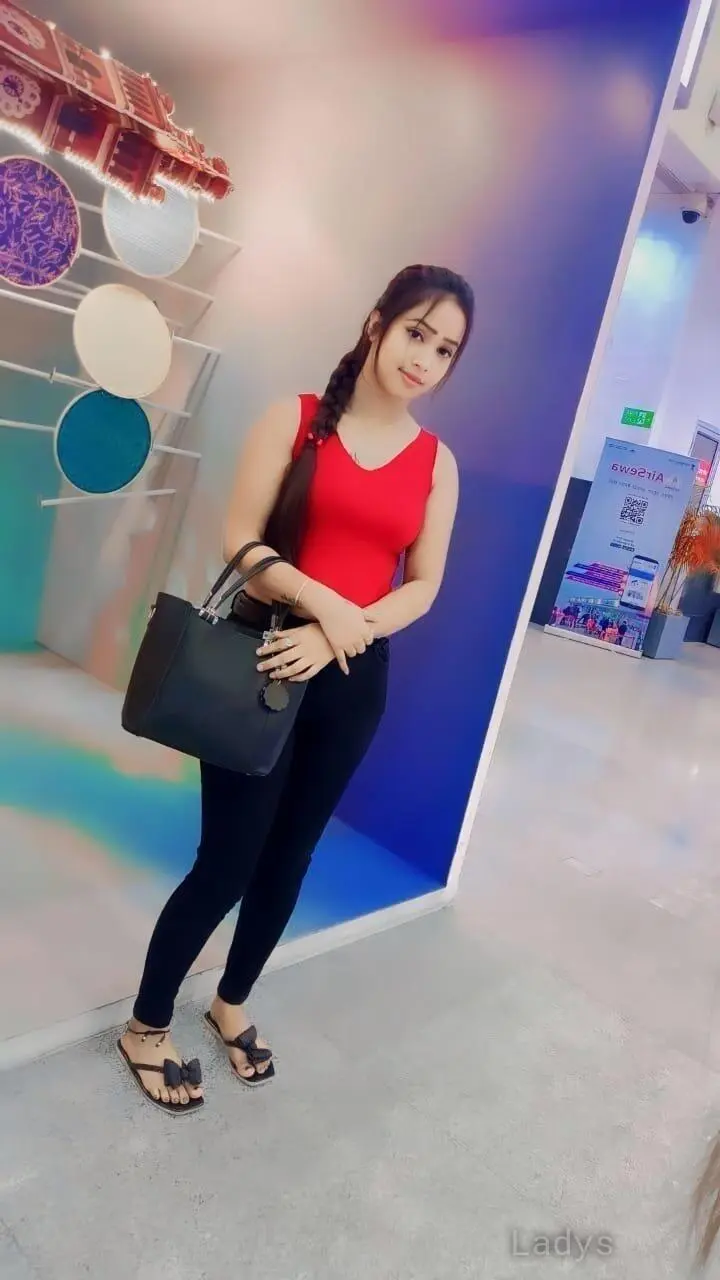 Nisha,  years beautiful nude Manali escorts girl, height  sm, Weight  kg