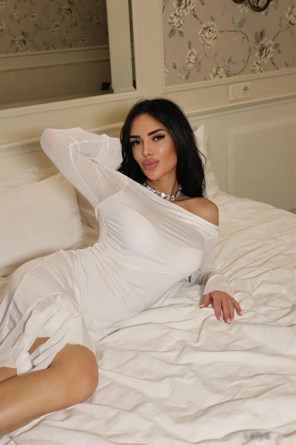 Alisa, 26 years asian escorts girl, height 165 sm, Weight  kg, Manama eacort