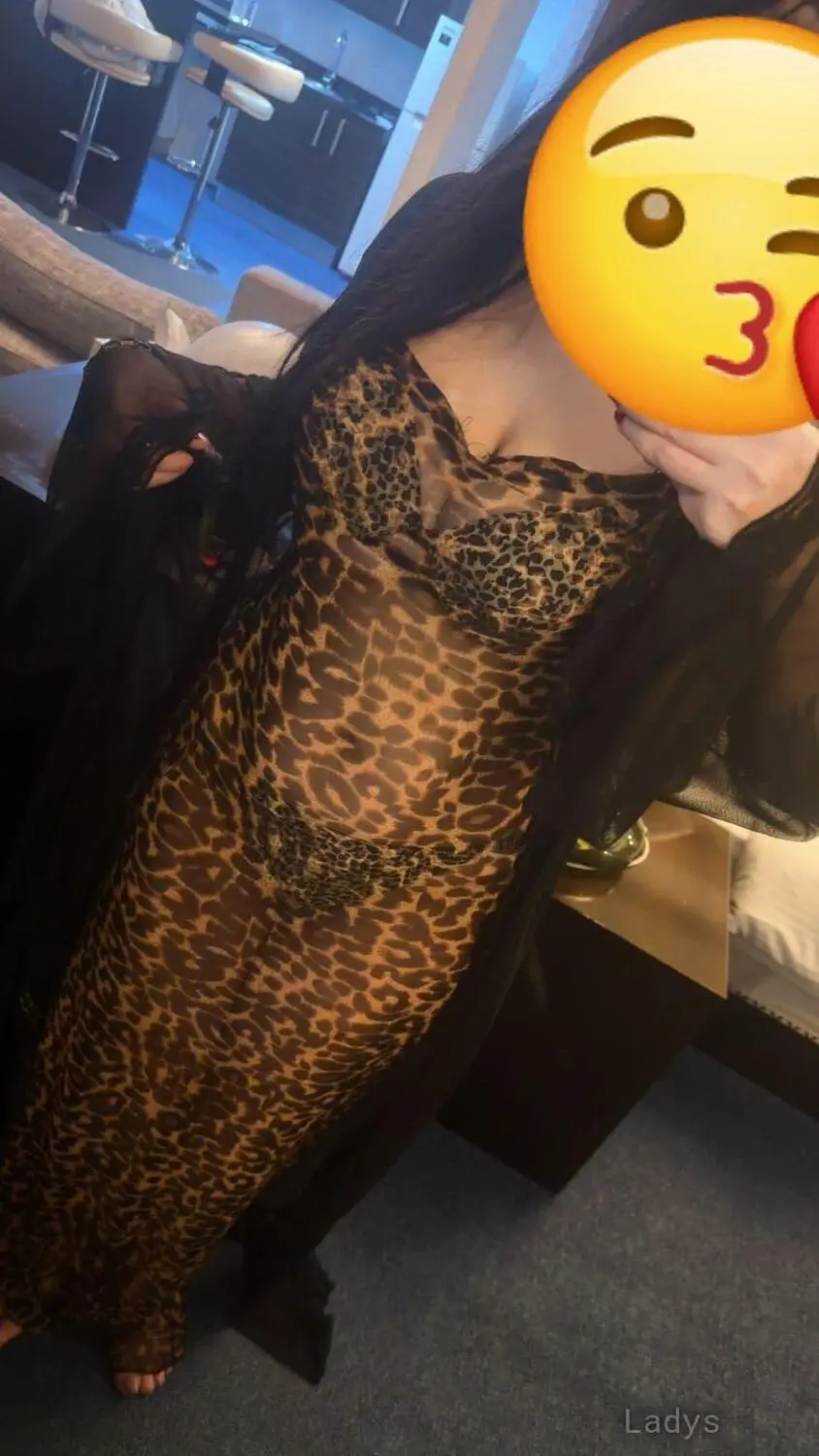 Independent Woman, 25 years old Manama escort girl with big tits, height 158 sm, Weight kg