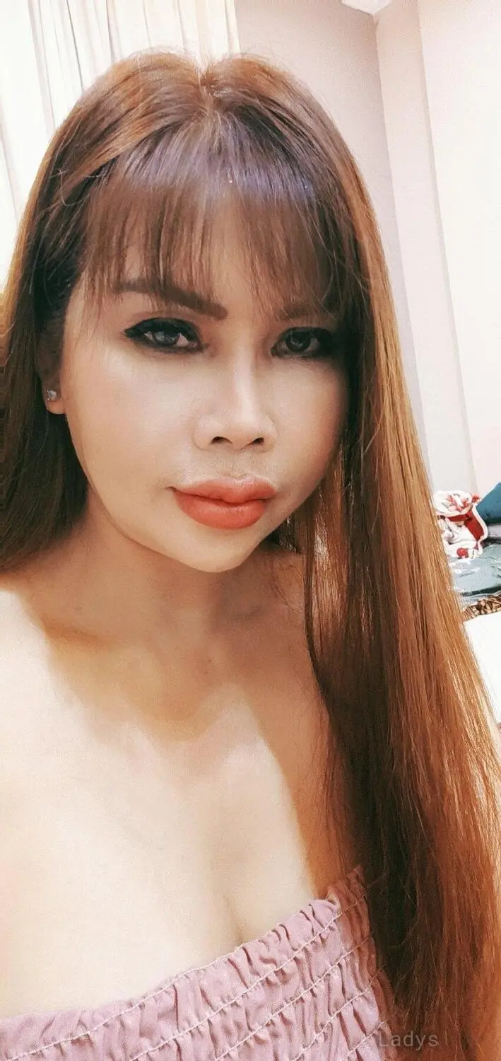Linly, 36 years old Manama escort girl with big tits, height 170 sm, Weight kg