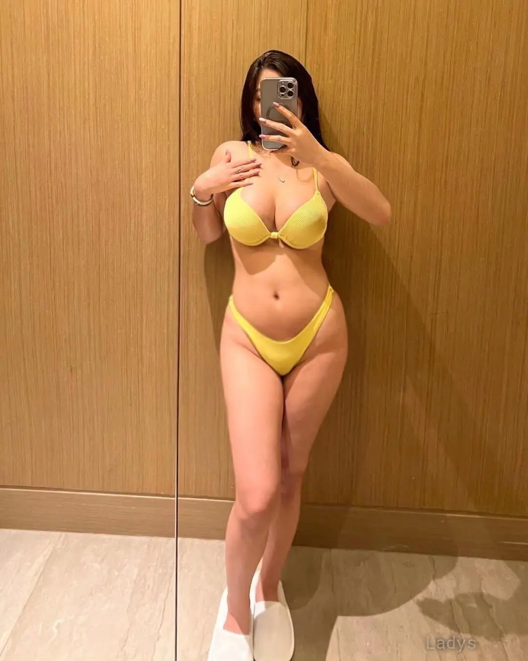 Mina, 24 years old Manama escort girl with big tits, height 163 sm, Weight  kg